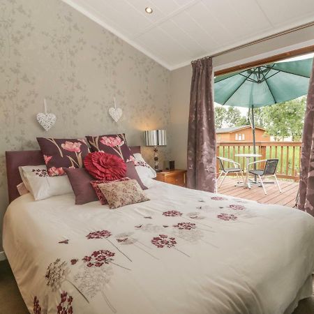 Bulmer Farm Lodge モルトン エクステリア 写真