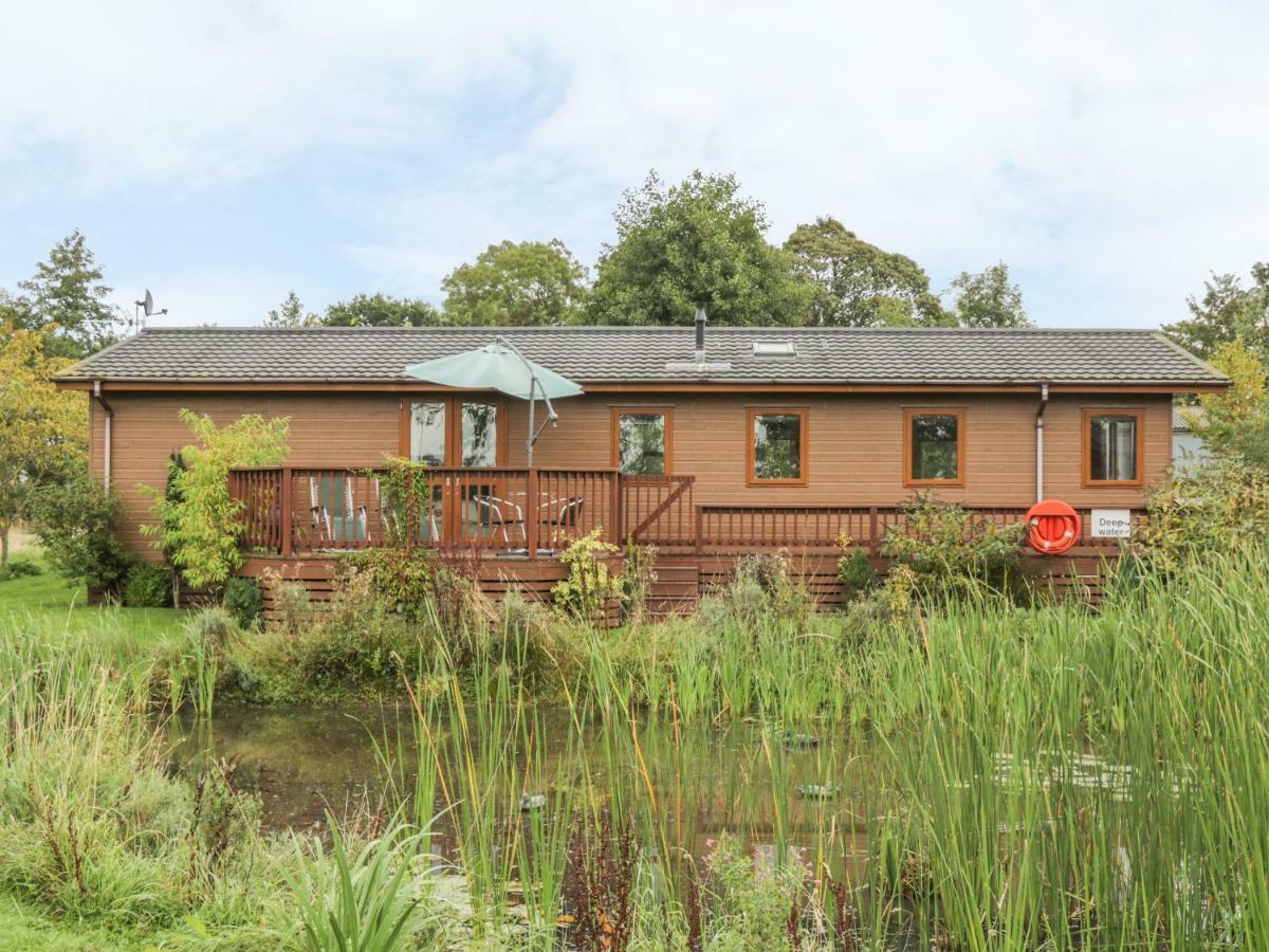 Bulmer Farm Lodge モルトン エクステリア 写真