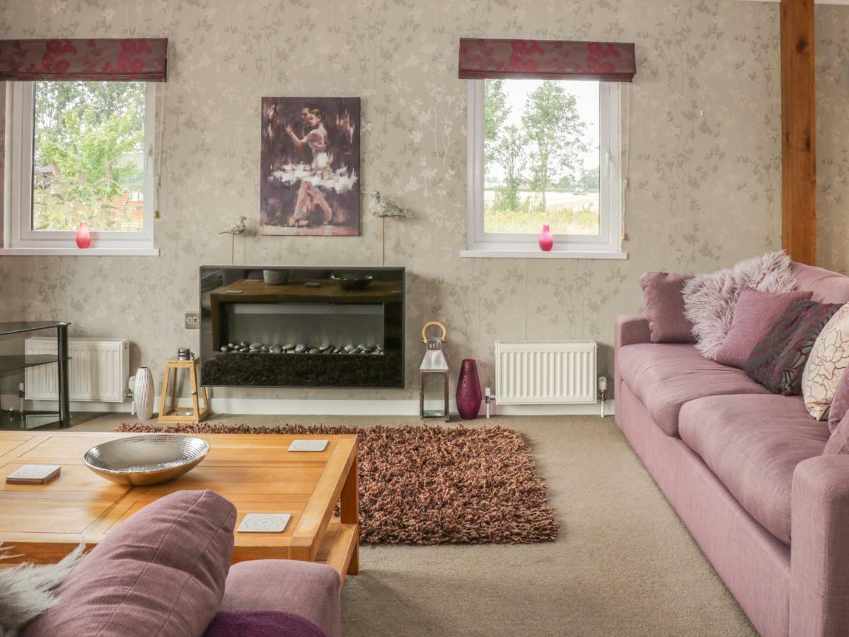 Bulmer Farm Lodge モルトン エクステリア 写真
